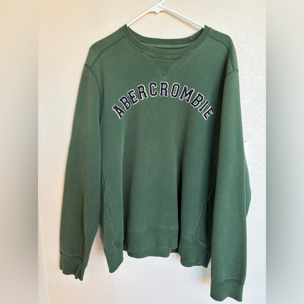 Abercrombie & Fitch Forest Green Crewneck Sweater